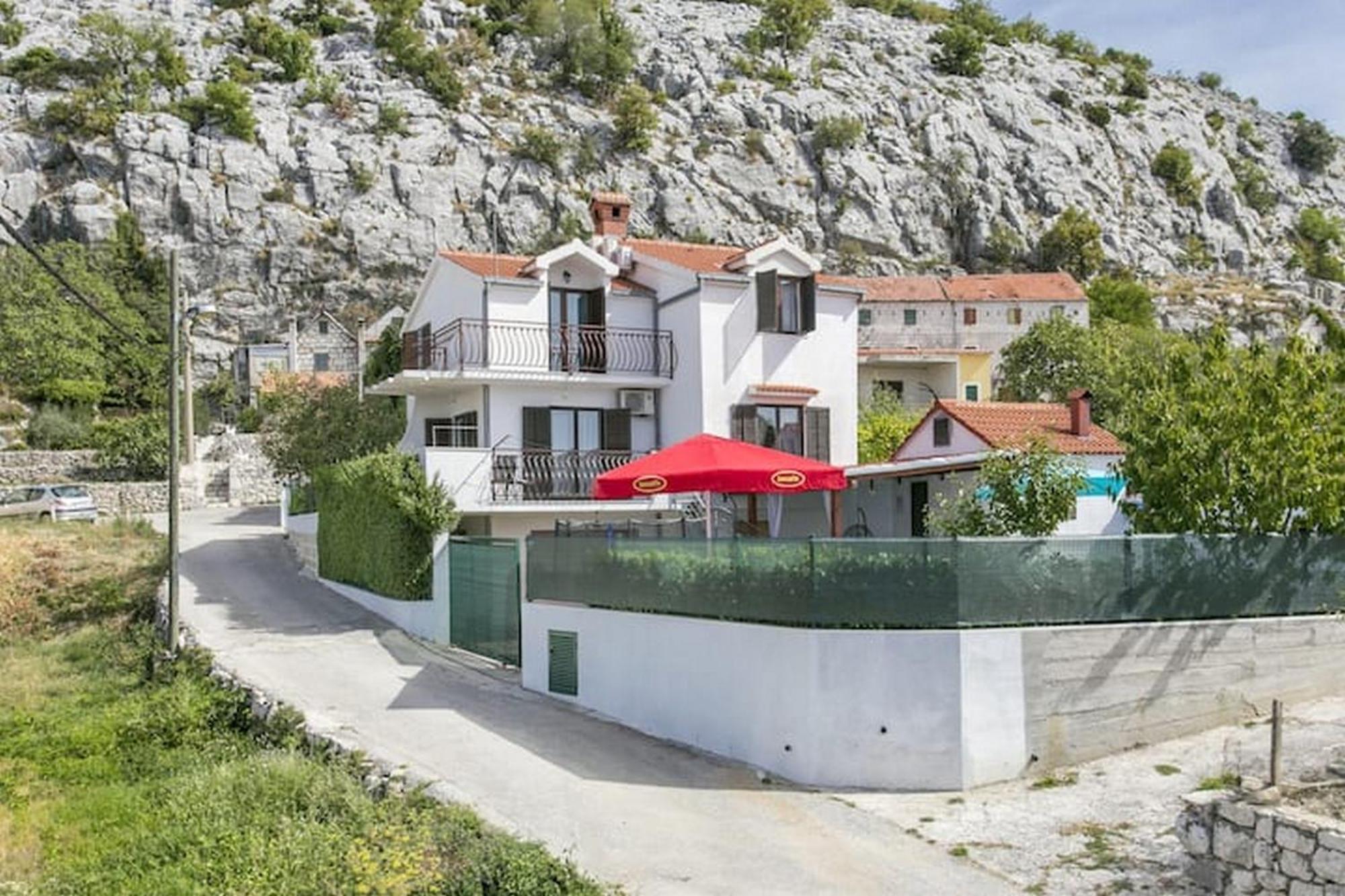 Holiday Home Mons Aureus Gornje Sitno 외부 사진