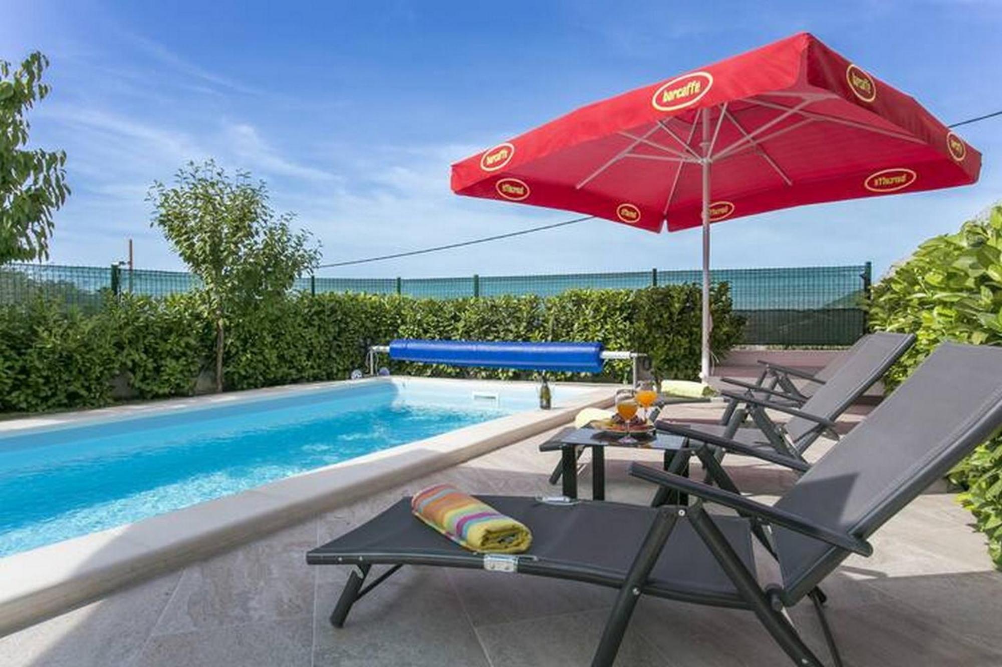 Holiday Home Mons Aureus Gornje Sitno 외부 사진